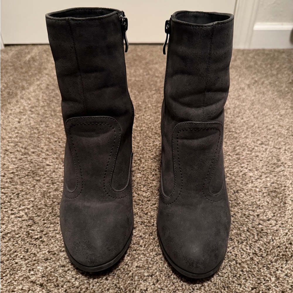 2 Lips Too Charcoal Ankle Booties